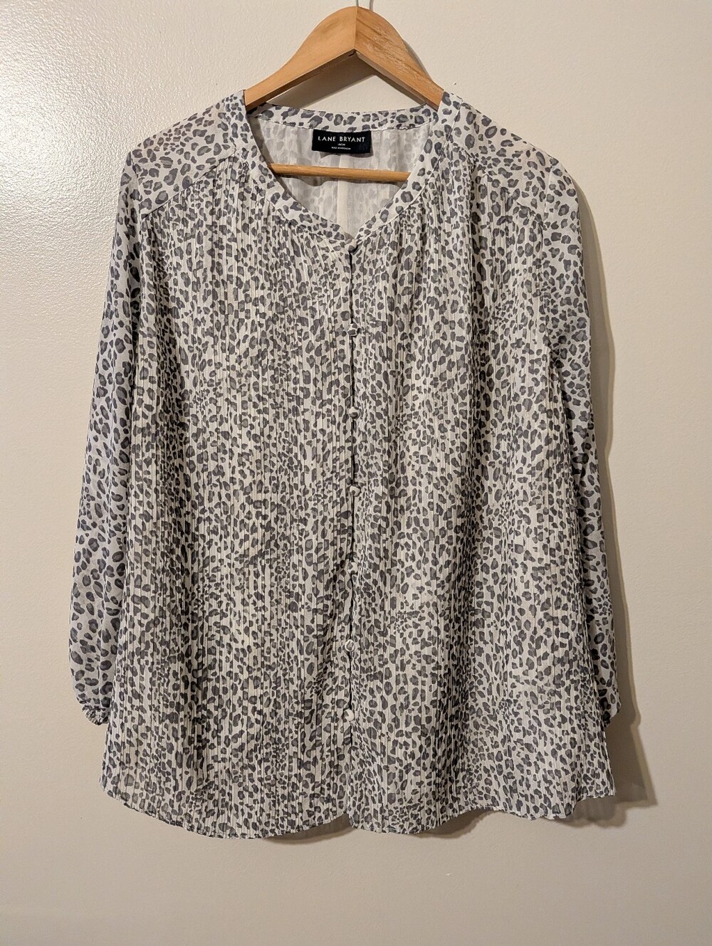 Lane Bryant Gray Animal Leopard Print Chiffon Button Blouse 18-20 Office Formal